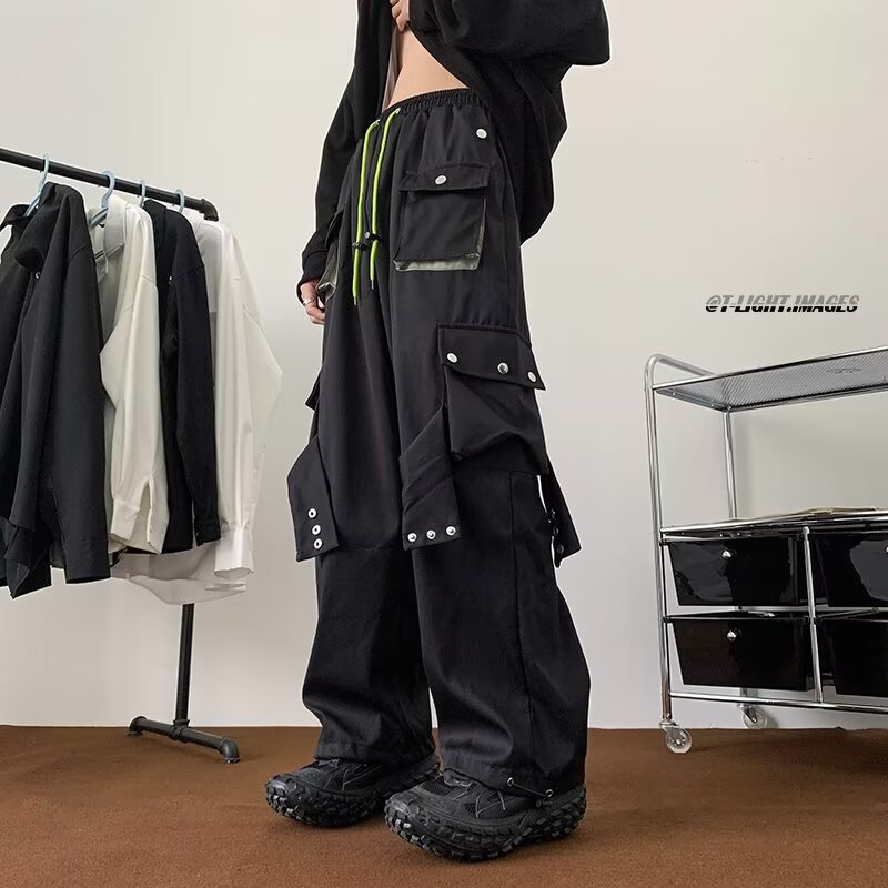 Corteiz Cargo Pant - بنطال كارجو أسود متعدد الجيوب للرجال