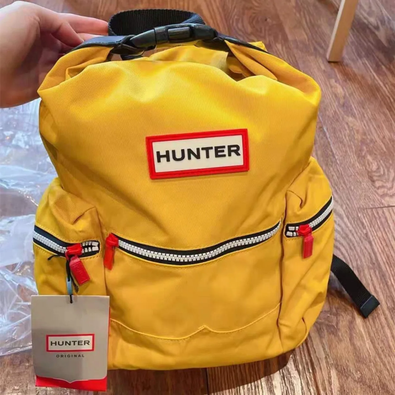 2025 حقيبة ظهر من ماركة Tide ل - مراجعة Streetwear Brand Backpack وسعره