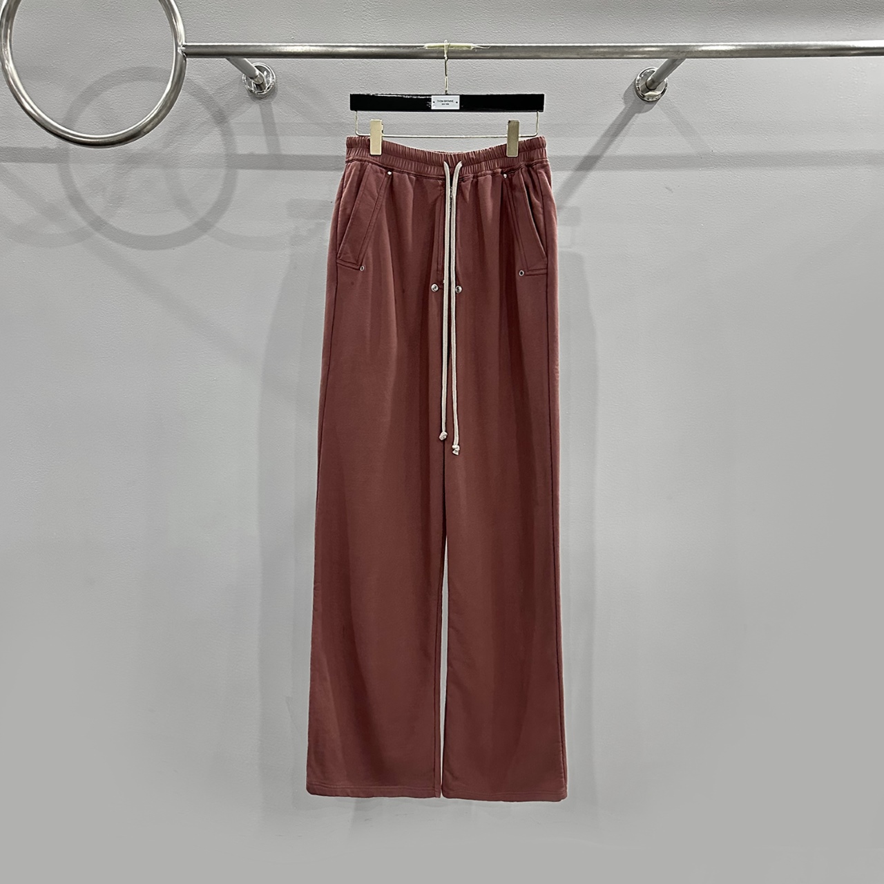 أوين ساك الرجال السراويل البضا - مراجعة Corteiz Cargo Pant وسعره