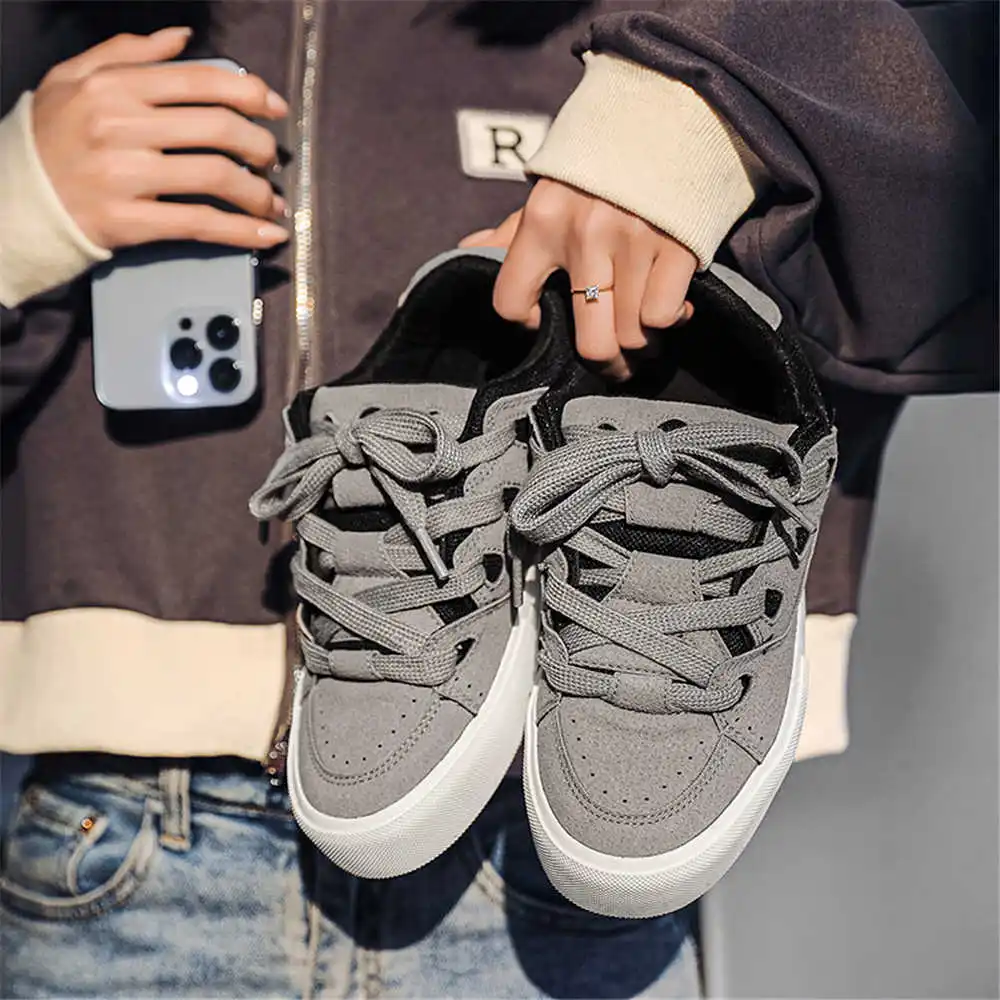 مع جلد الهيب هوب أحذية المدرسة - مراجعة Streetwear Brand Collection وسعره
